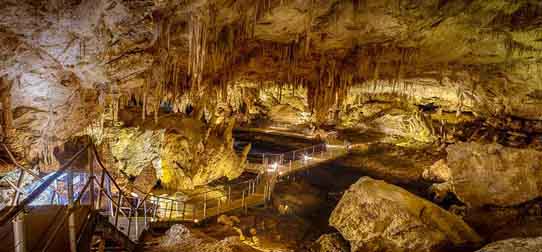Интересные места: 6 место Мамонтова пещера